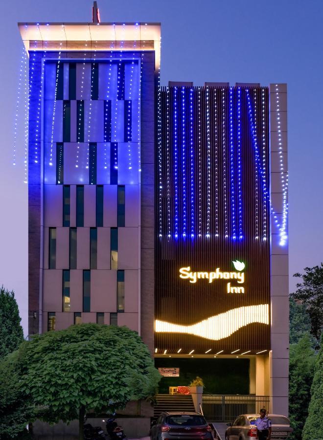 Symphony Inn Веллуру Экстерьер фото